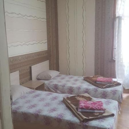 Hostel Alex 1 โซเฟีย ภายนอก รูปภาพ