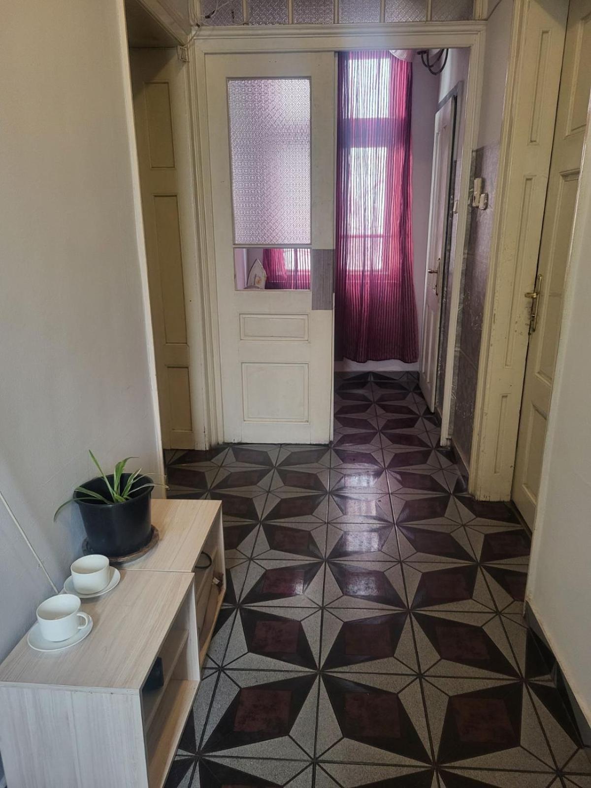 Hostel Alex 1 โซเฟีย ภายนอก รูปภาพ